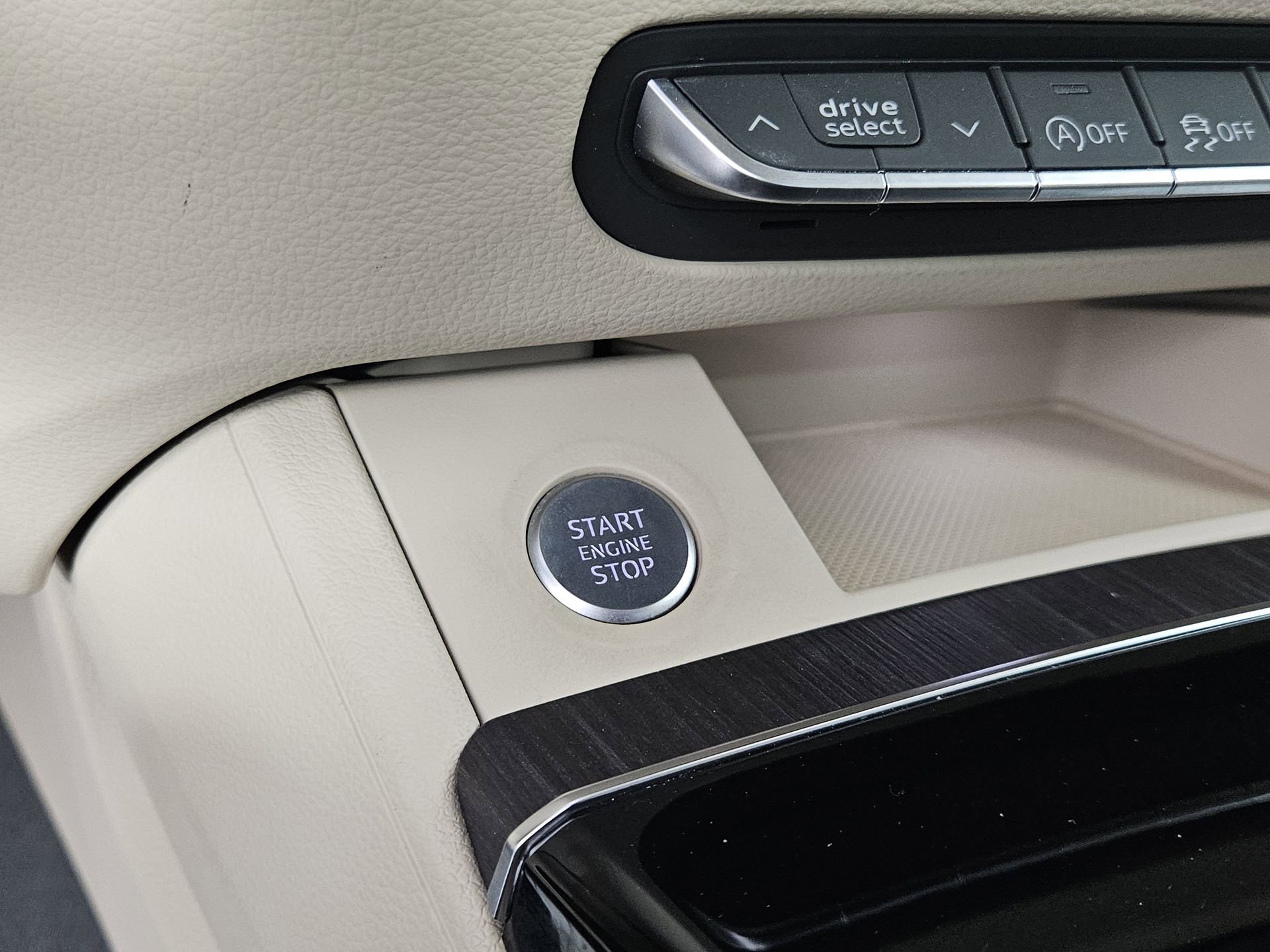 Certified 2024 Audi Q5 2.0T Premium AWD/4WD image 33