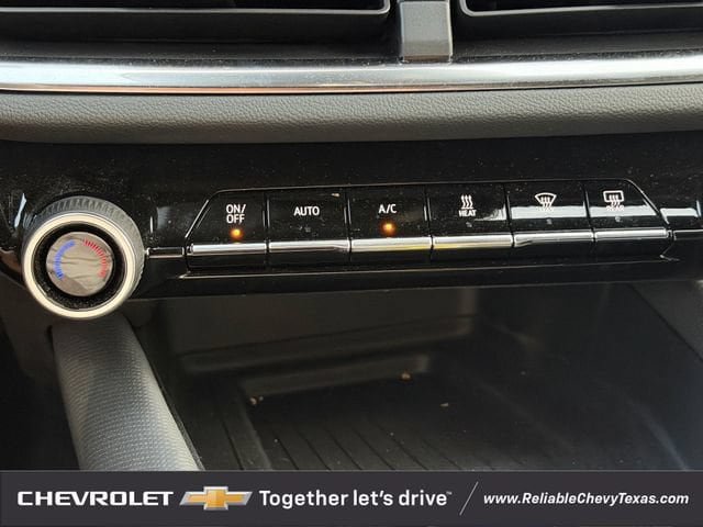 Used 2024 Chevrolet Equinox EV LT FWD image 20