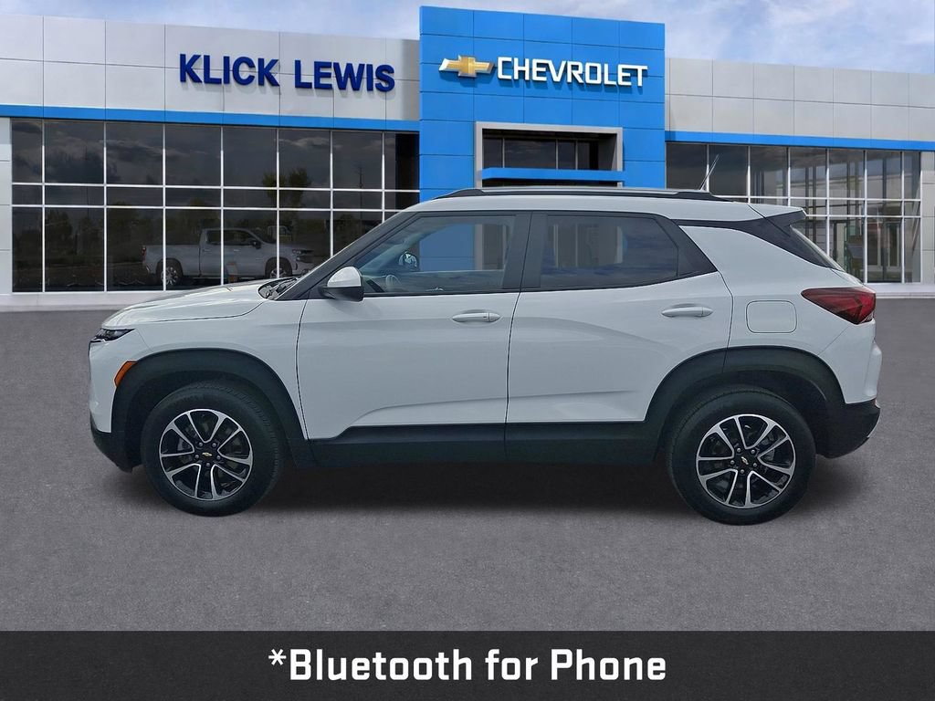 Used 2025 Chevrolet TrailBlazer LT AWD/4WD image 4