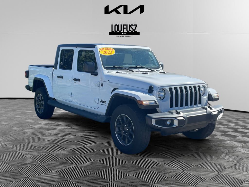 Used 2023 Jeep Gladiator Sport