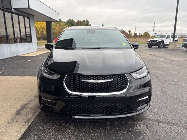 New 2026 Chrysler Pacifica Select image 6