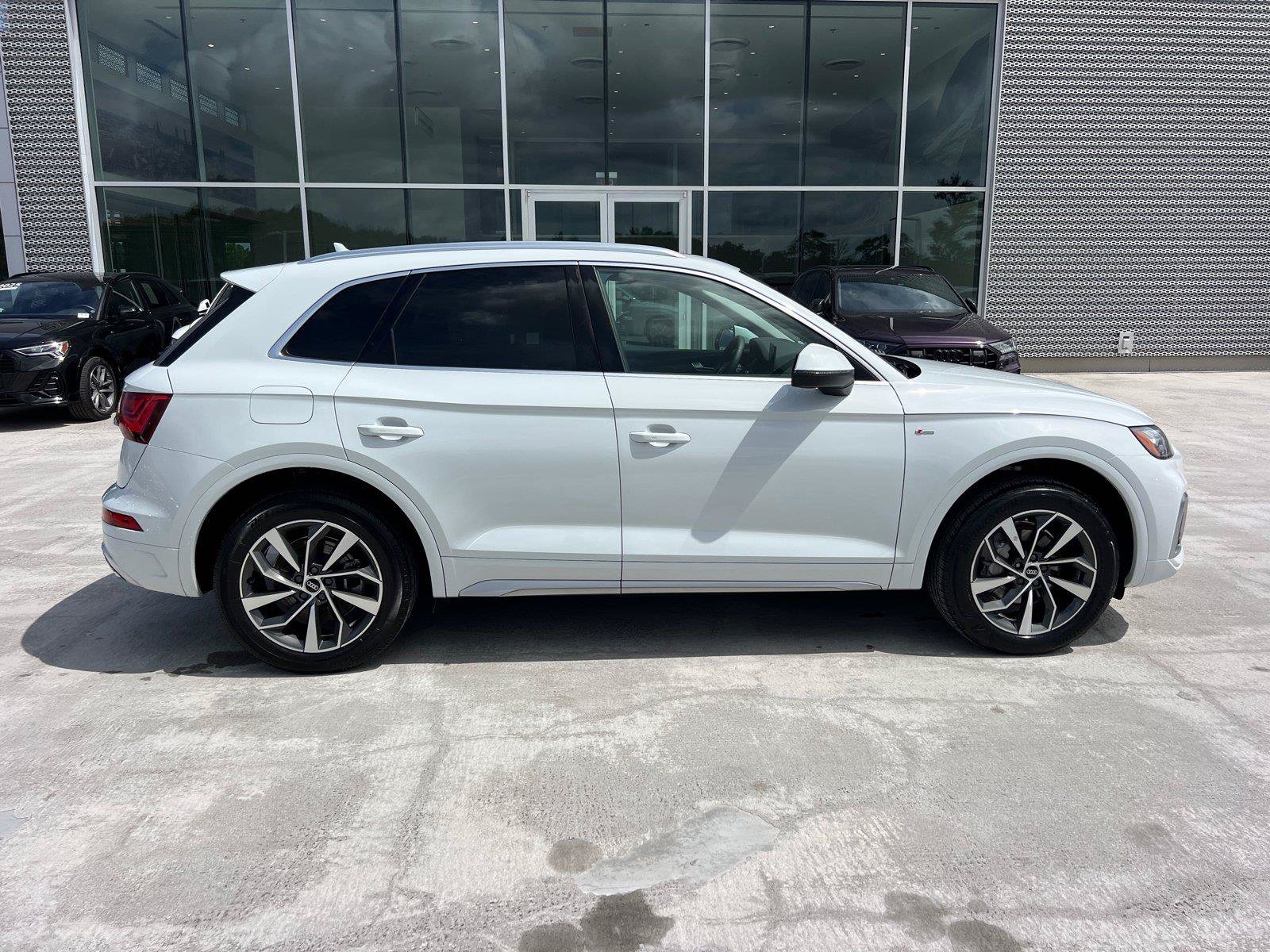 Used 2022 Audi Q5 2.0T Premium AWD/4WD image 4