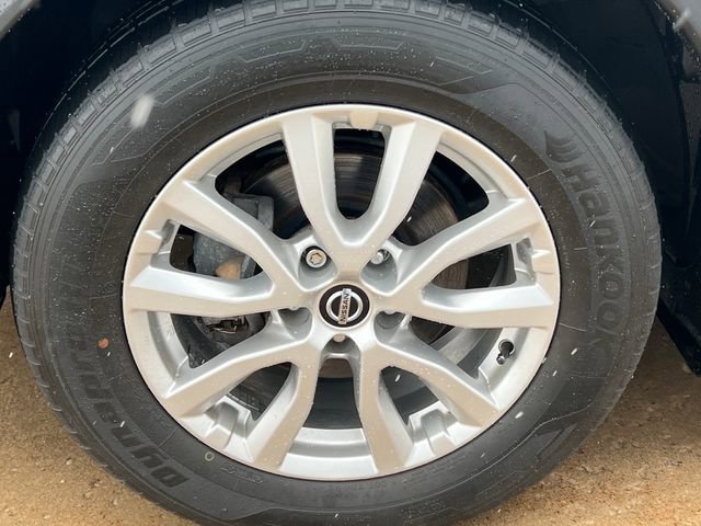 Used 2020 Nissan Rogue S image 7