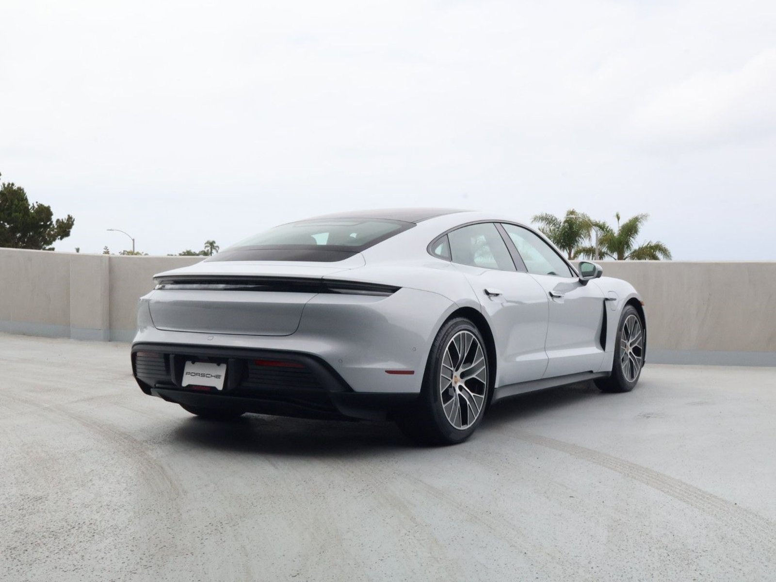 New 2026 Porsche Taycan AWD/4WD image 9