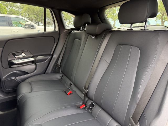 Used 2025 Mercedes-Benz GLA 250 image 18