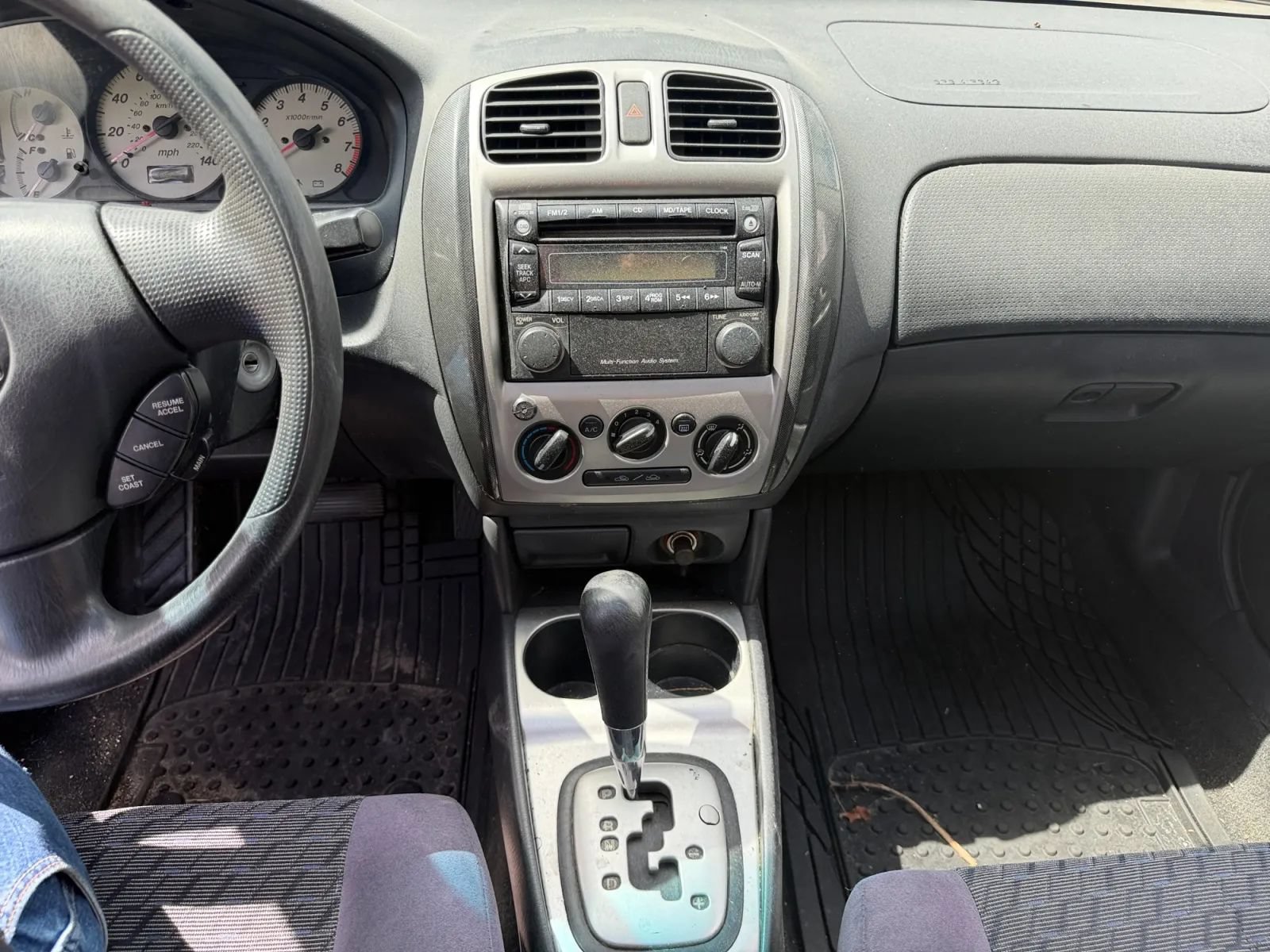 Used 2003 MAZDA Protege FWD image 12