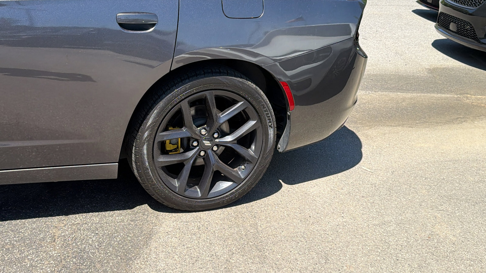 Used 2022 Dodge Charger SXT w/ Blacktop Package image 12