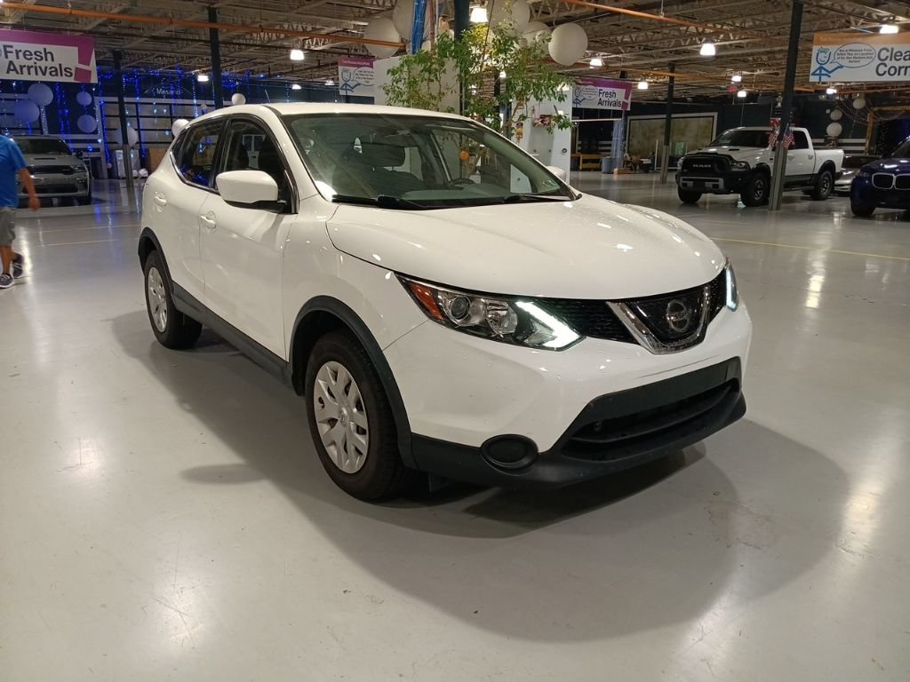 Used 2019 Nissan Rogue Sport S AWD/4WD image 5
