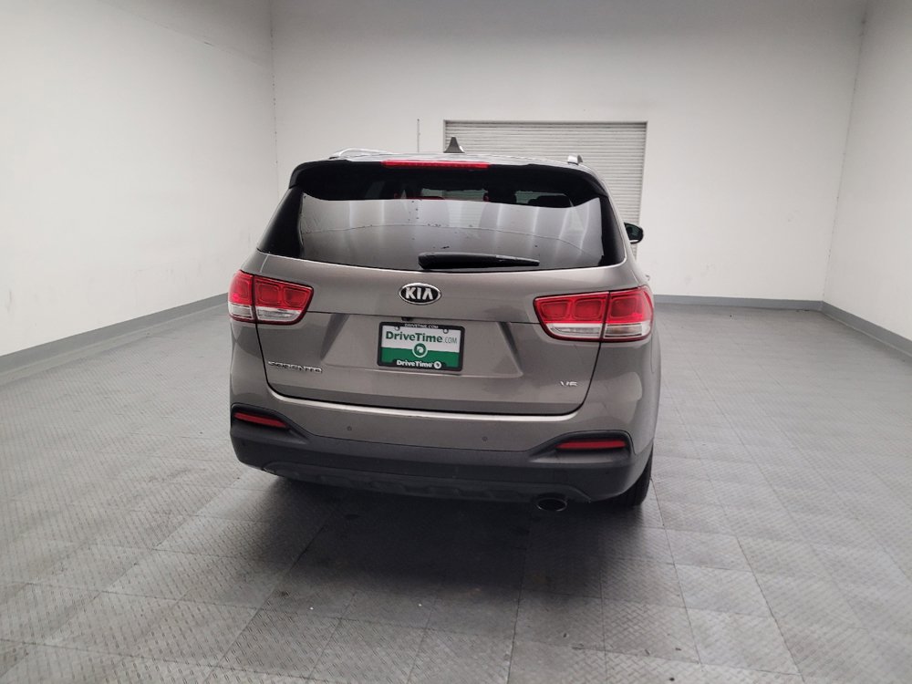 Used 2017 Kia Sorento LX w/ LX V6 Convenience Package FWD image 7