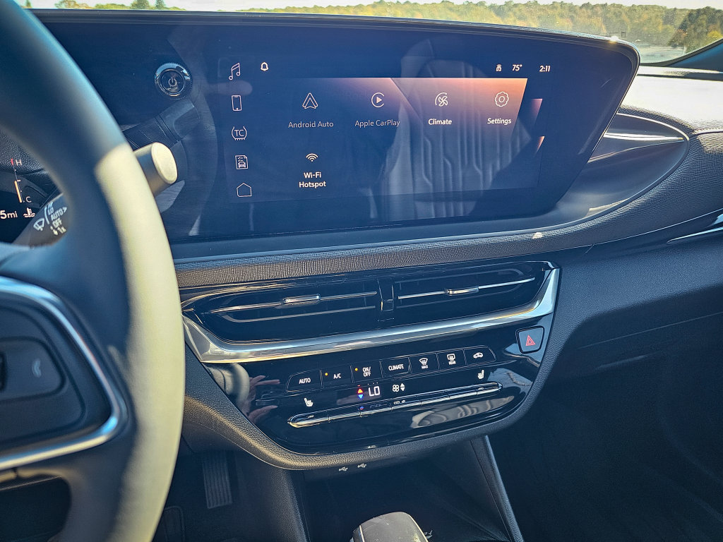 Used 2024 Buick Envista Avenir FWD image 23