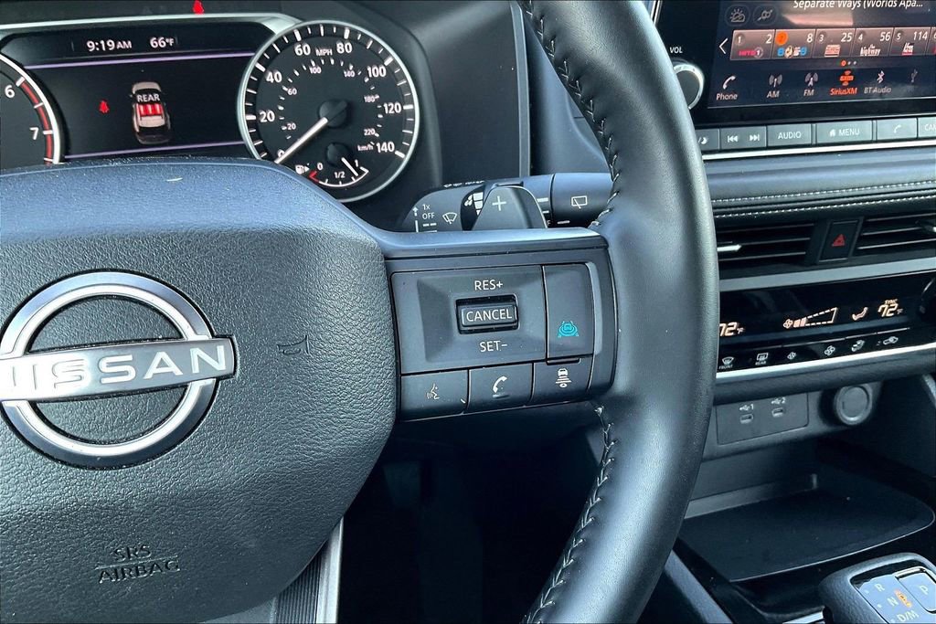 Used 2025 Nissan Rogue SV FWD image 12