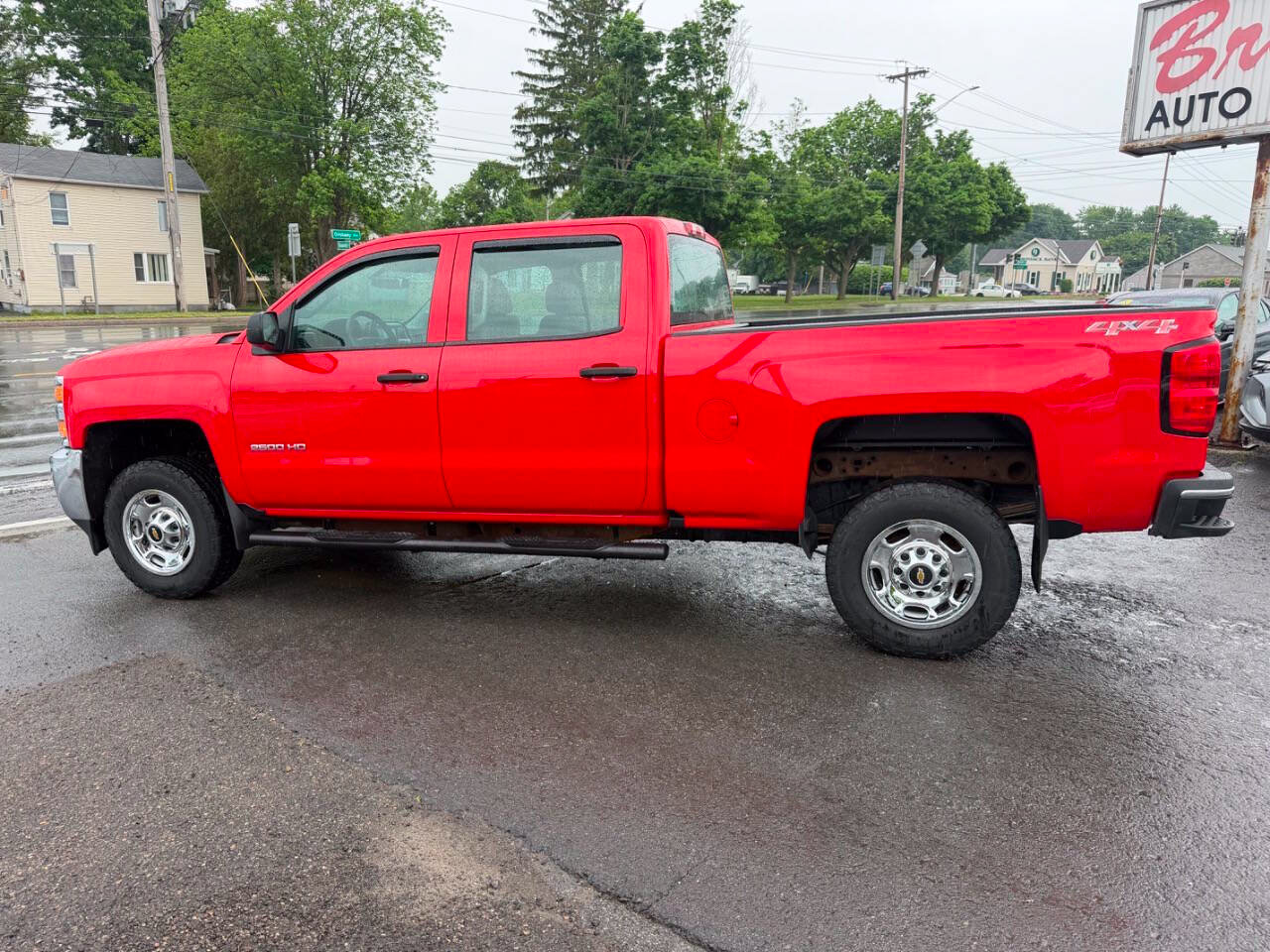 Used 2018 Chevrolet Silverado 2500 W/T w/ Snow Plow Prep Package AWD/4WD image 2