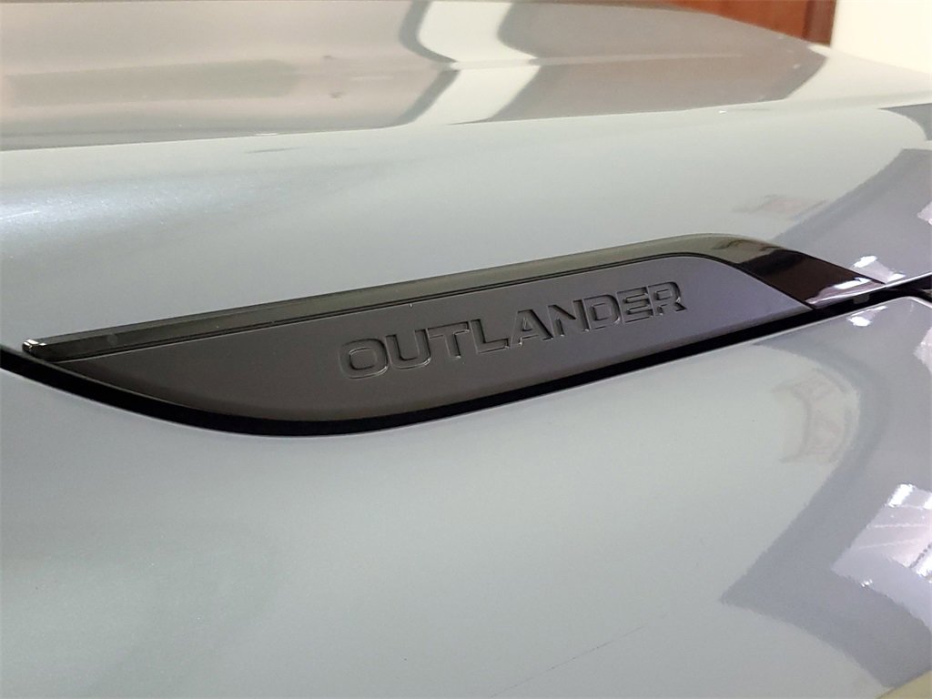 New 2025 Mitsubishi Outlander Trail Edition image 8