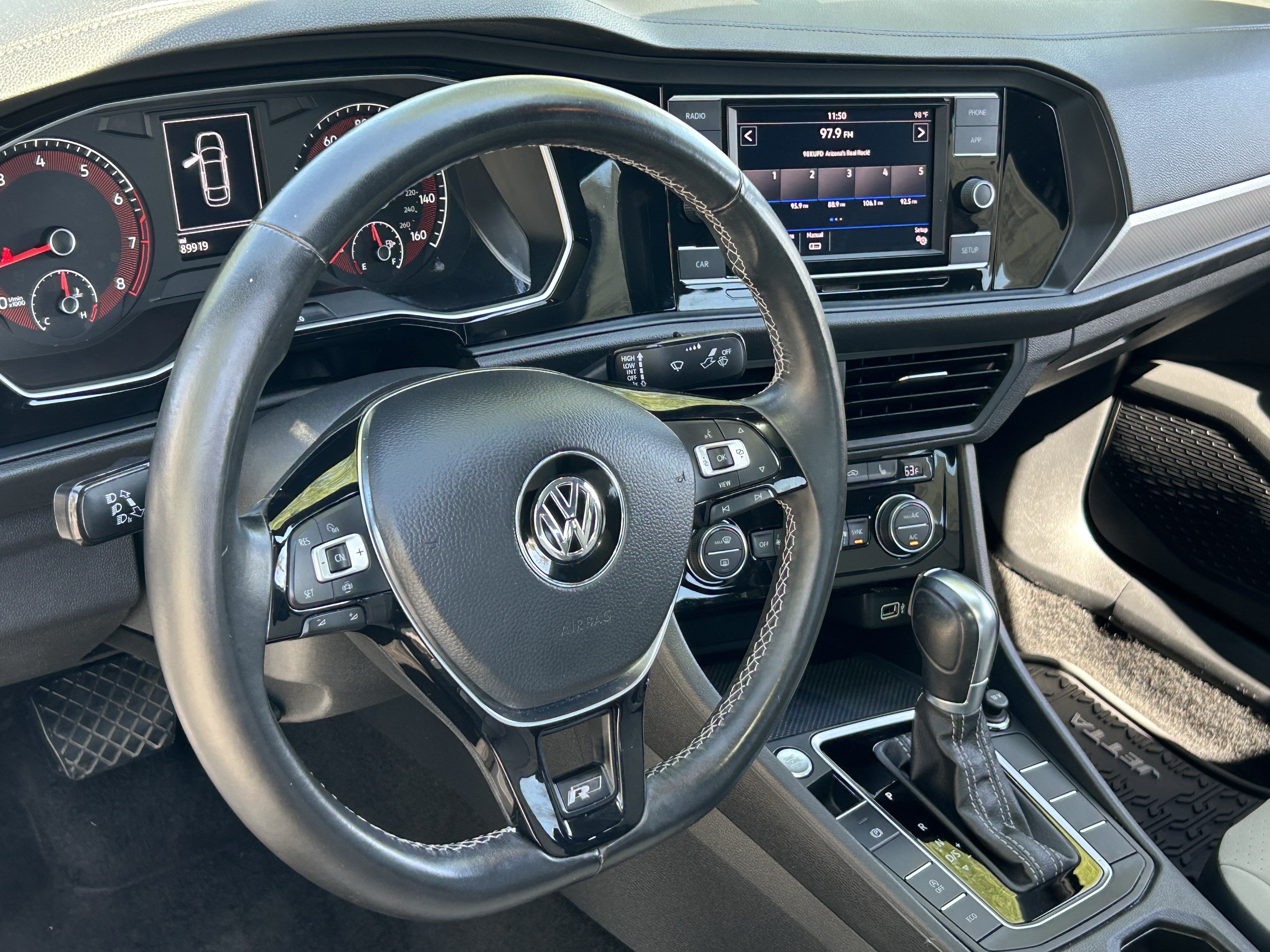 Used 2019 Volkswagen Jetta R-Line w/ R-Line Cold Weather Package FWD image 25