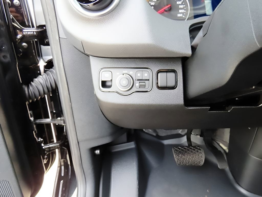 Used 2024 Mercedes-Benz Sprinter 2500 image 61