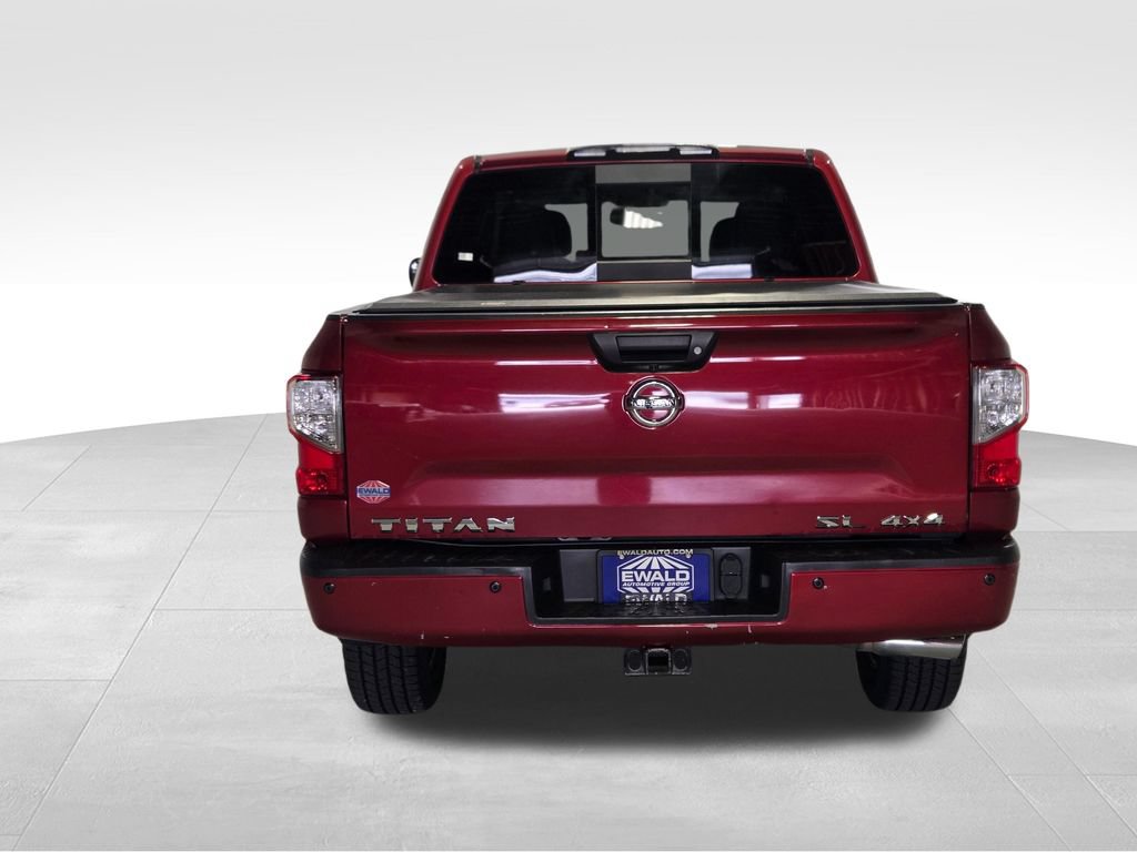 Used 2017 Nissan Titan SL AWD/4WD image 23