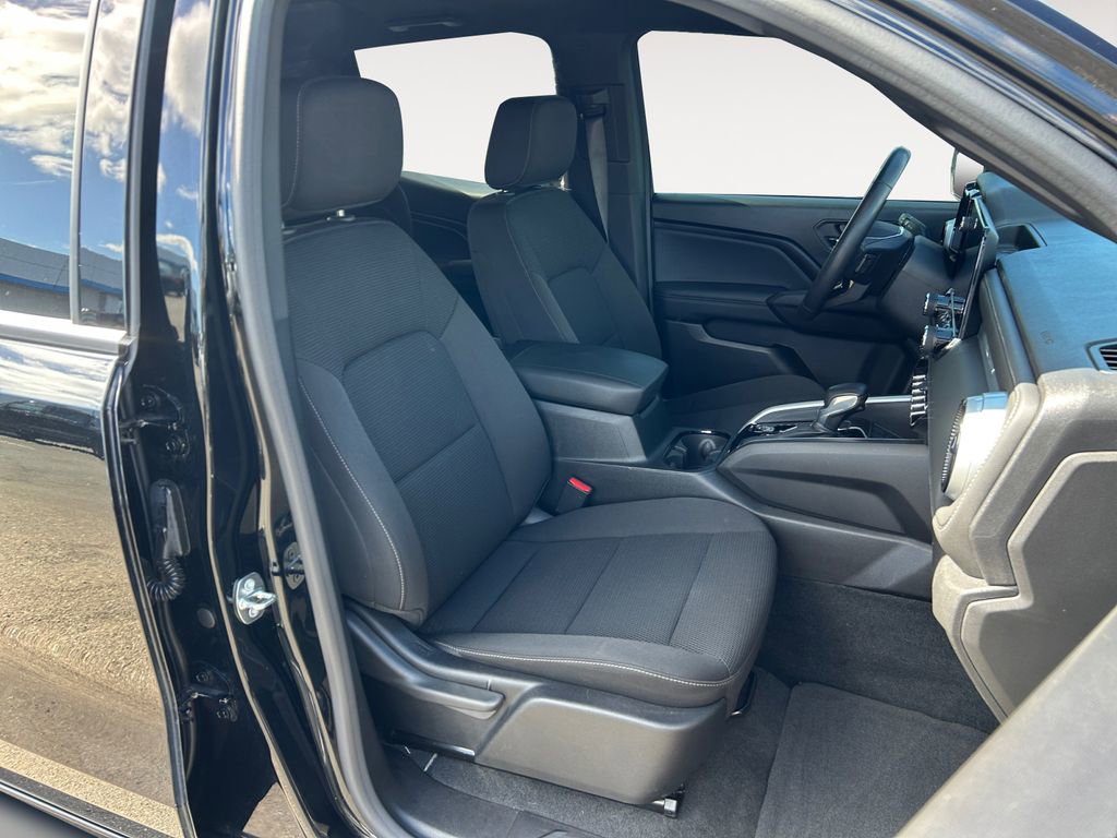 Used 2023 Chevrolet Colorado LT w/ LT Convenience Package AWD/4WD image 10