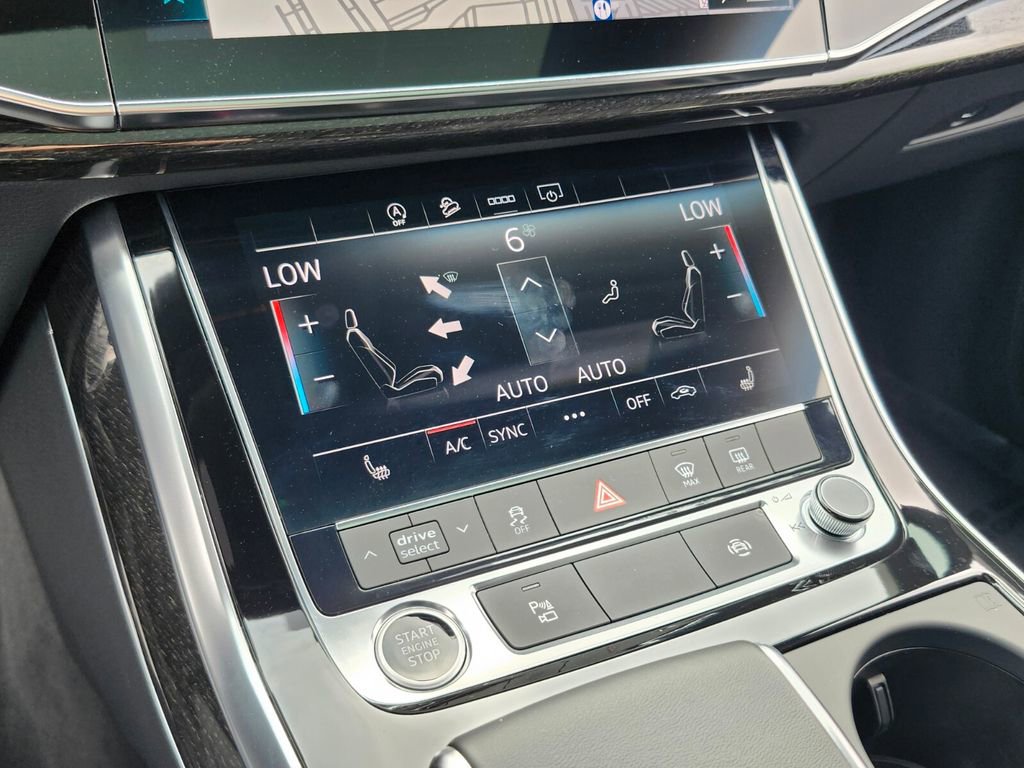 Certified 2025 Audi Q7 2.0T Premium w/ Convenience Plus Package image 22
