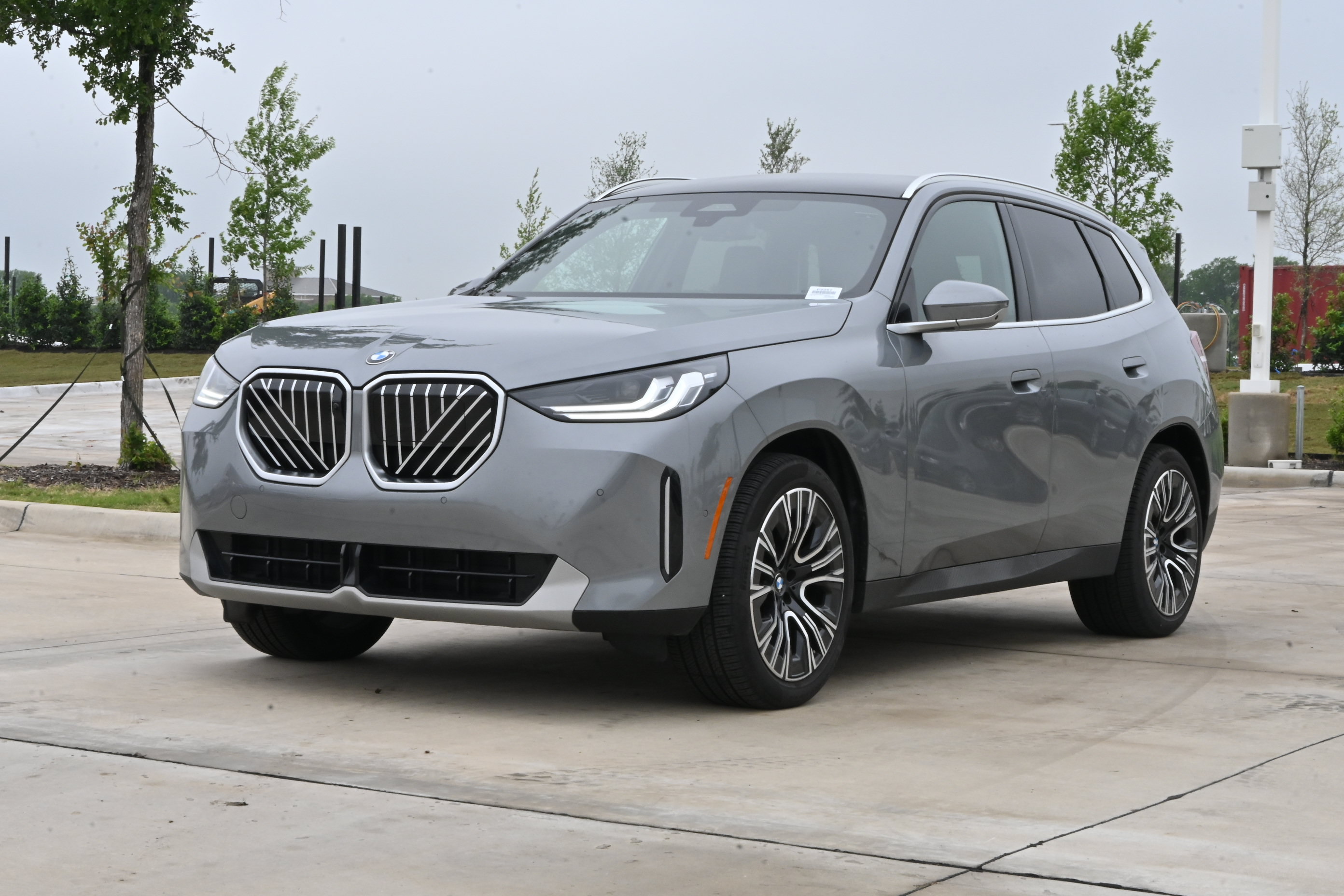 Used 2025 BMW X3 xDrive30i AWD/4WD image 5