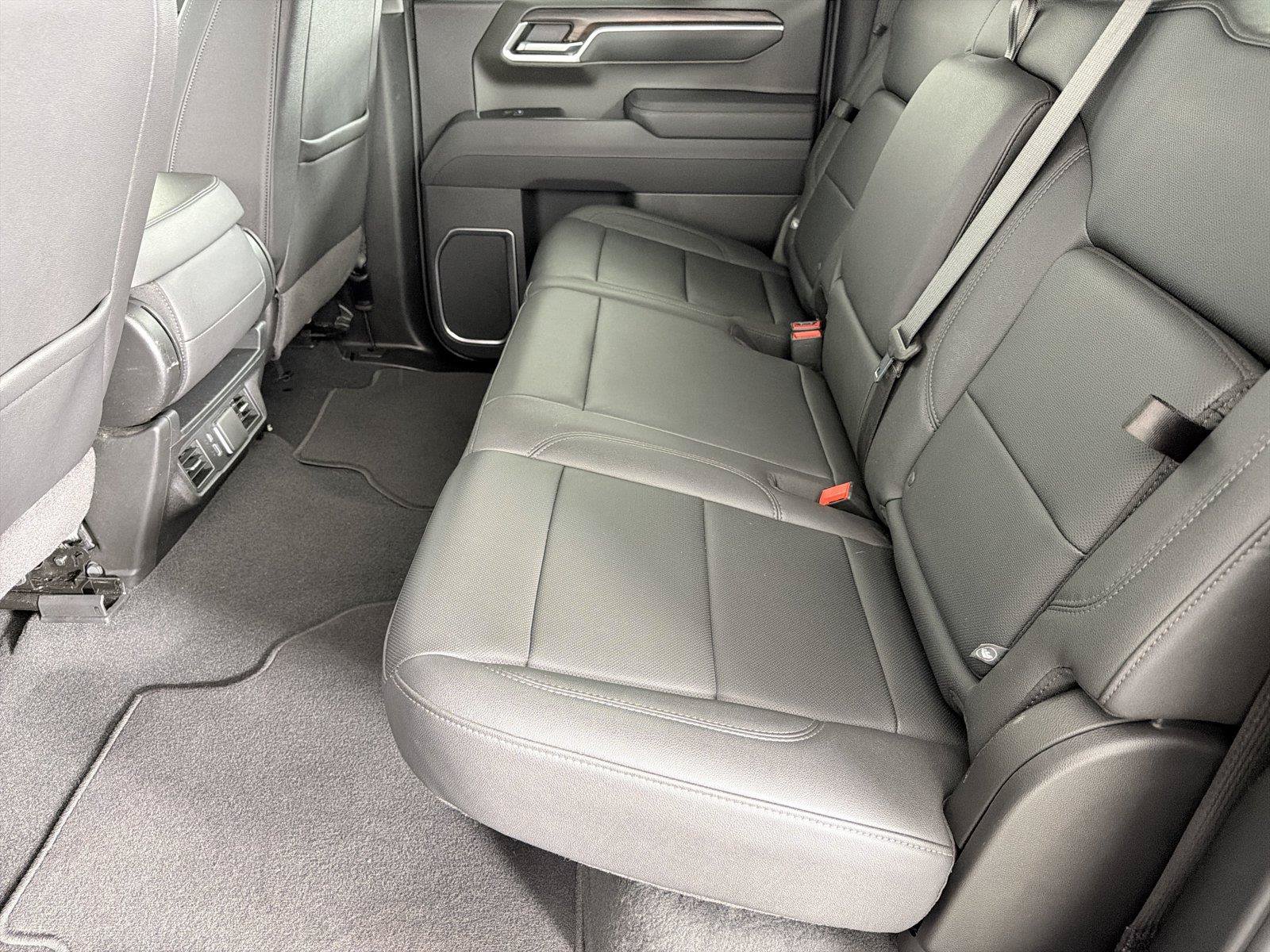 Certified 2026 GMC Sierra 1500 SLT AWD/4WD image 18