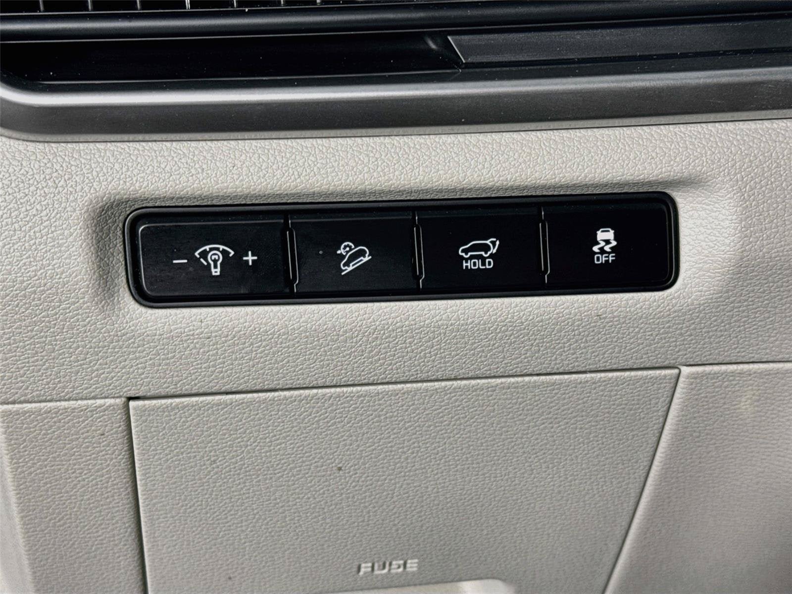 Certified 2023 Kia Telluride EX w/ EX Captain's Chair Package FWD image 10