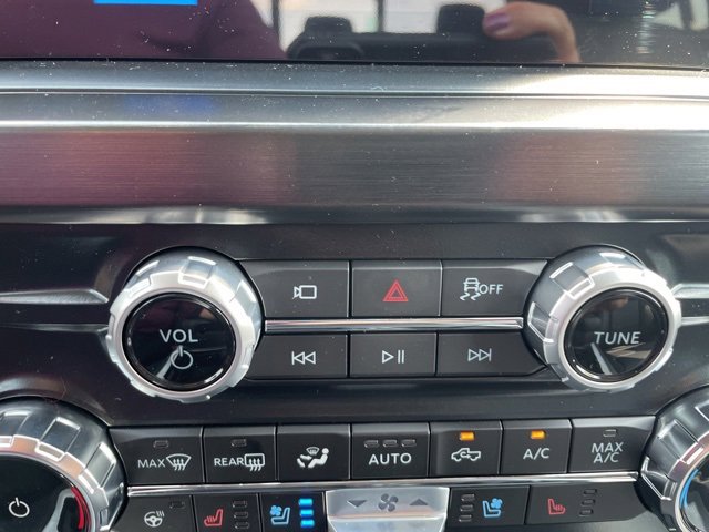 New 2025 Ford F550 4x4 Crew Cab image 26