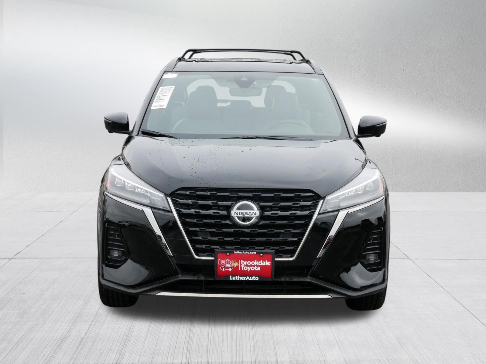 Used 2021 Nissan Kicks SR w/ SR Premium Package image 2