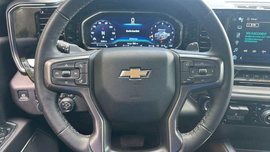 Used 2024 Chevrolet Silverado 1500 High Country w/ Technology Package AWD/4WD image 16