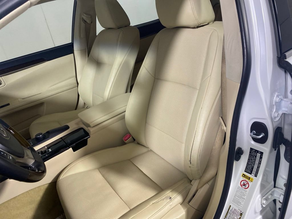 Used 2015 Lexus ES 350 w/ Premium Package FWD image 13