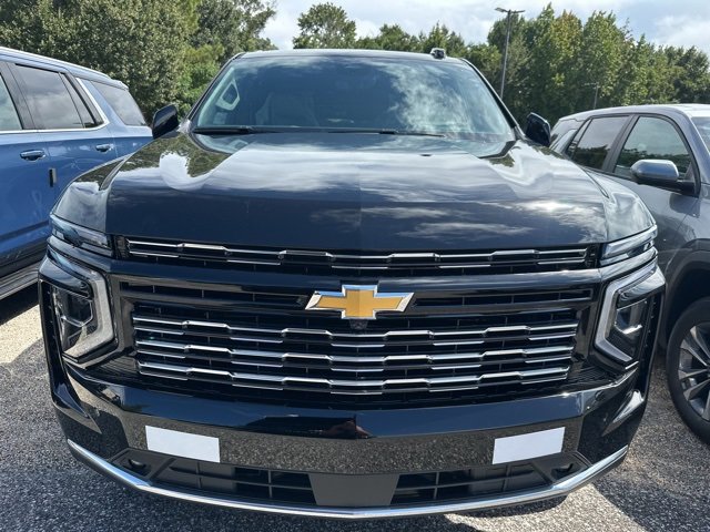 New 2026 Chevrolet Suburban High Country image 2