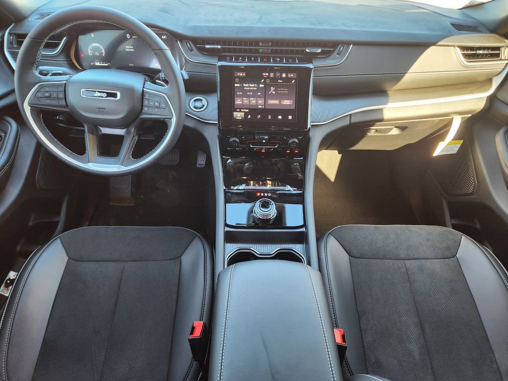 New 2025 Jeep Grand Cherokee L Altitude image 19