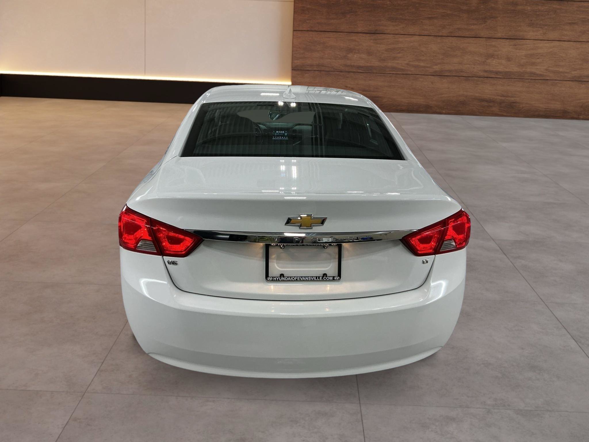 Used 2016 Chevrolet Impala LT FWD image 6