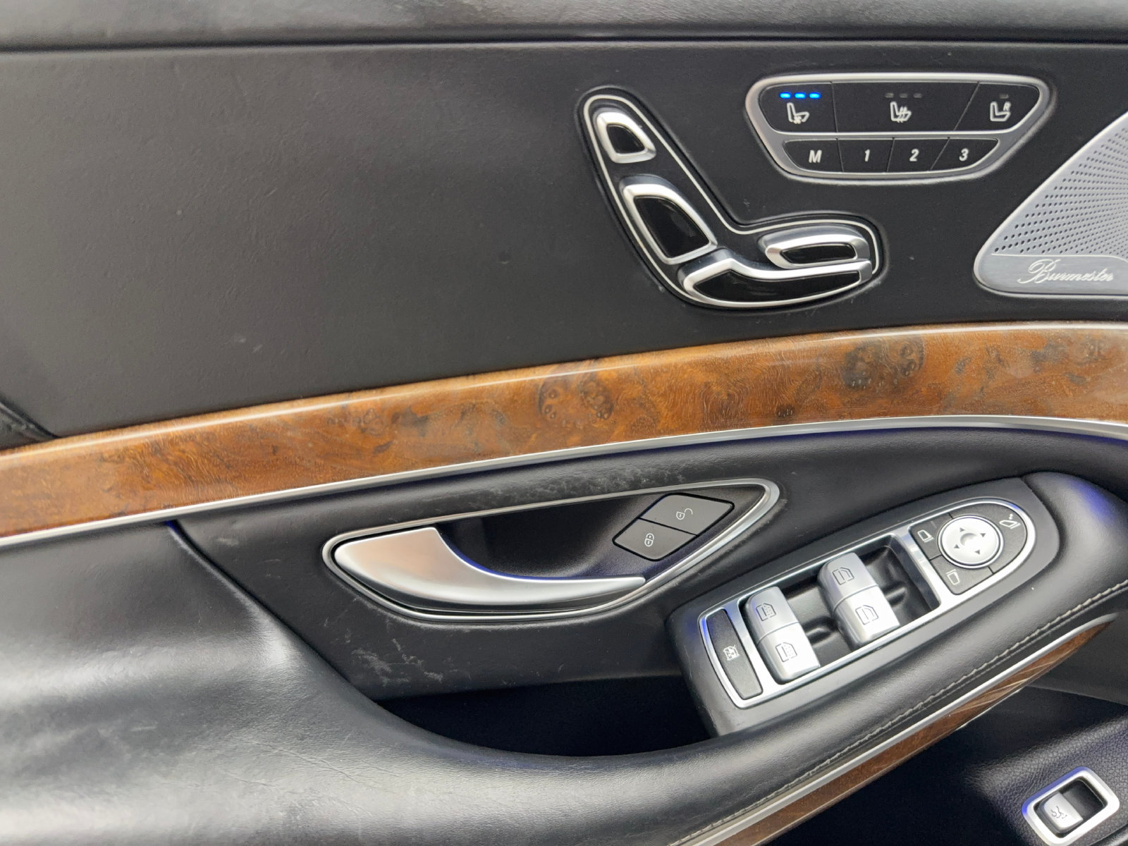 Used 2014 Mercedes-Benz S 550 Sedan w/ Sport Package image 34