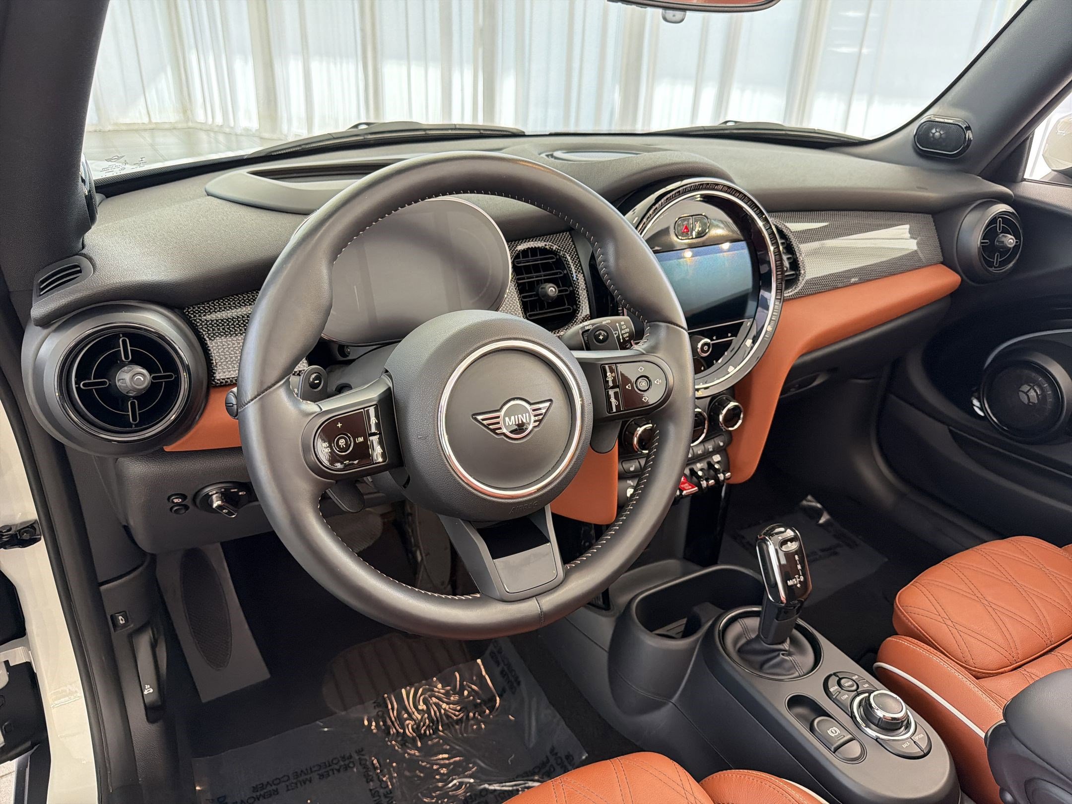 Used 2022 MINI Cooper S w/ Driver Assistance Package FWD image 4