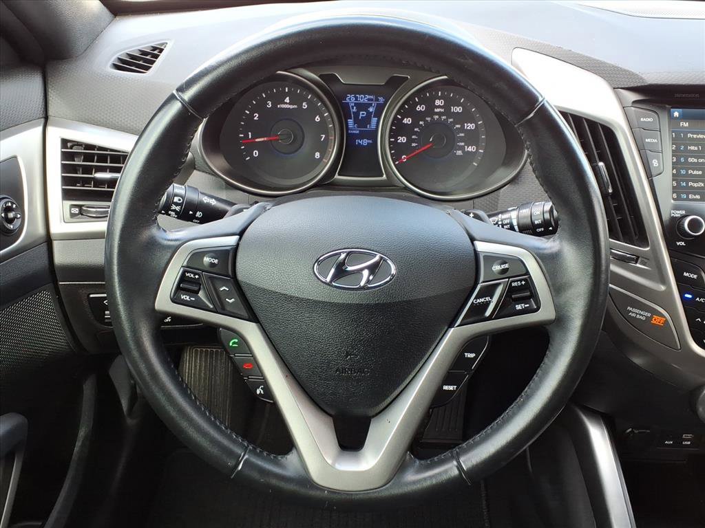 Used 2017 Hyundai Veloster Value Edition image 19