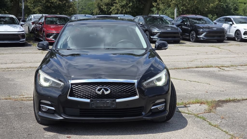 Used 2017 INFINITI Q50 3.0t Premium w/ Driver Assistance Package AWD/4WD image 3