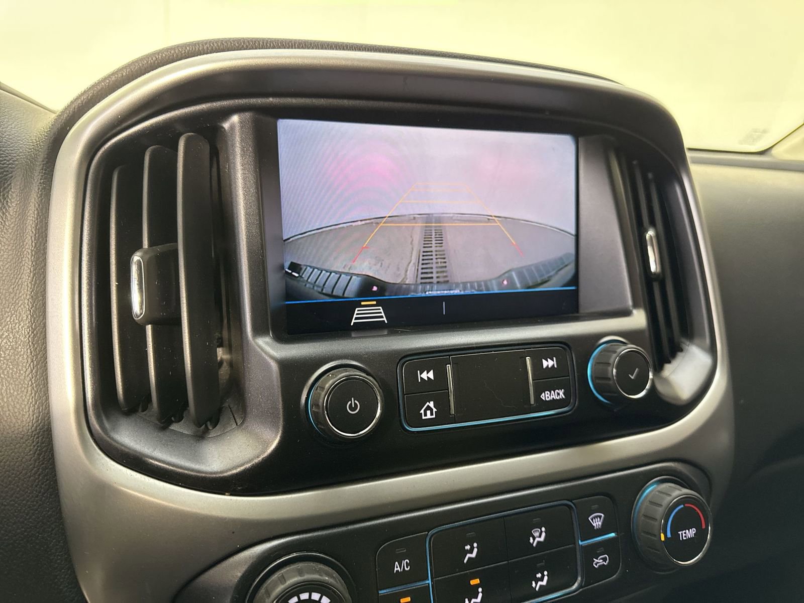 Used 2021 Chevrolet Colorado LT w/ Fleet Safety Package RWD image 8