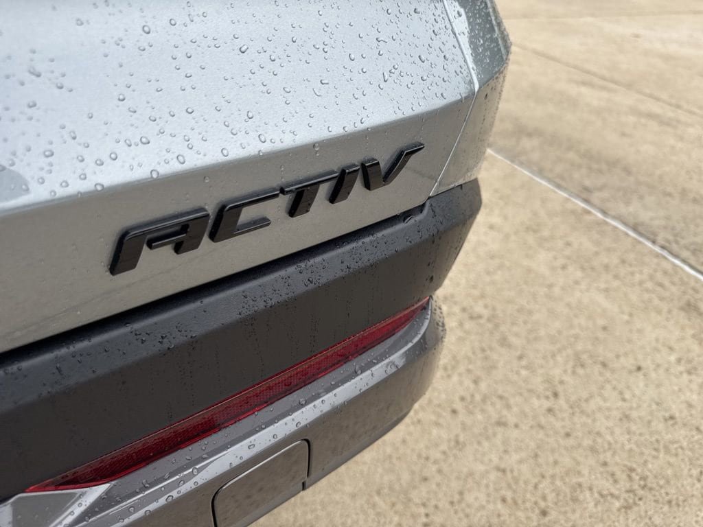 New 2026 Chevrolet Equinox ACTIV image 5