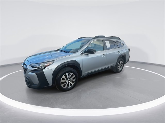 Used 2025 Subaru Outback Premium w/ Popular Package #1 video 4