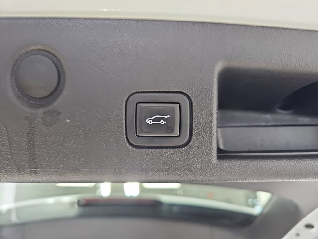 Certified 2024 Chevrolet Equinox RS w/ RS Leather Package AWD/4WD image 17