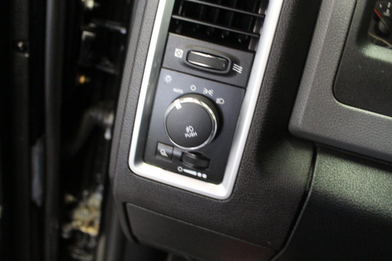 Used 2014 RAM 1500 Big Horn image 11