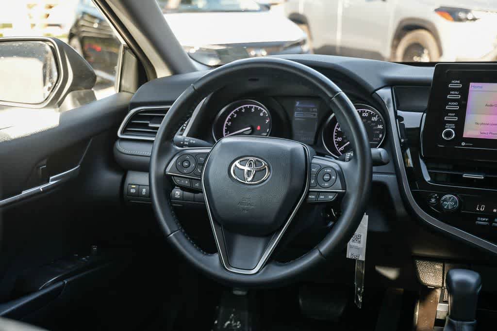 Used 2023 Toyota Camry SE FWD image 12