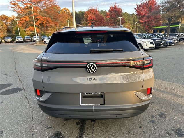 New 2025 Volkswagen ID.4 Pro S Plus image 4