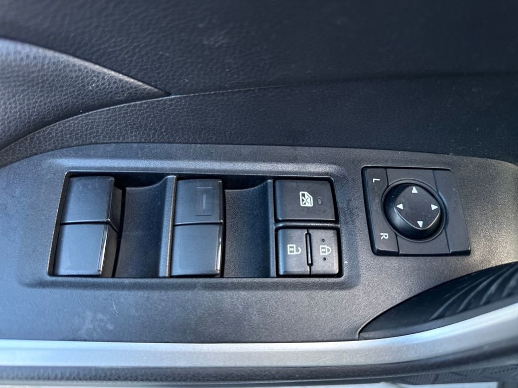 Used 2020 Toyota RAV4 XLE image 15