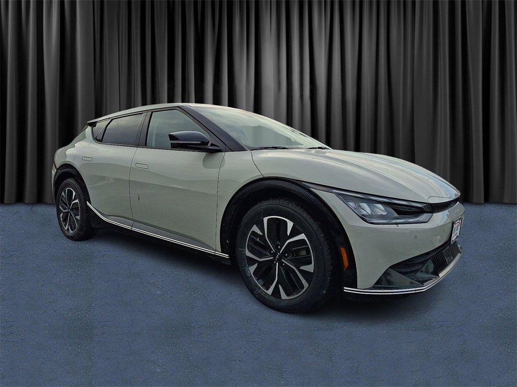 Certified 2022 Kia EV6 Wind image 1