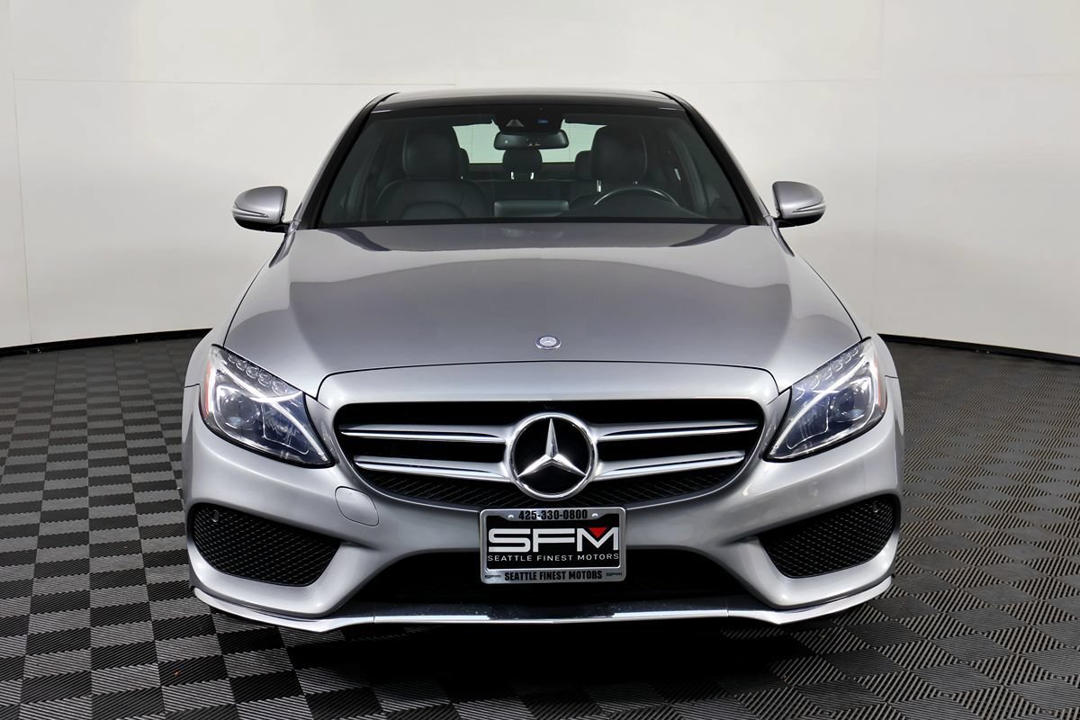 Used 2016 Mercedes-Benz C 300 4MATIC Sedan image 4