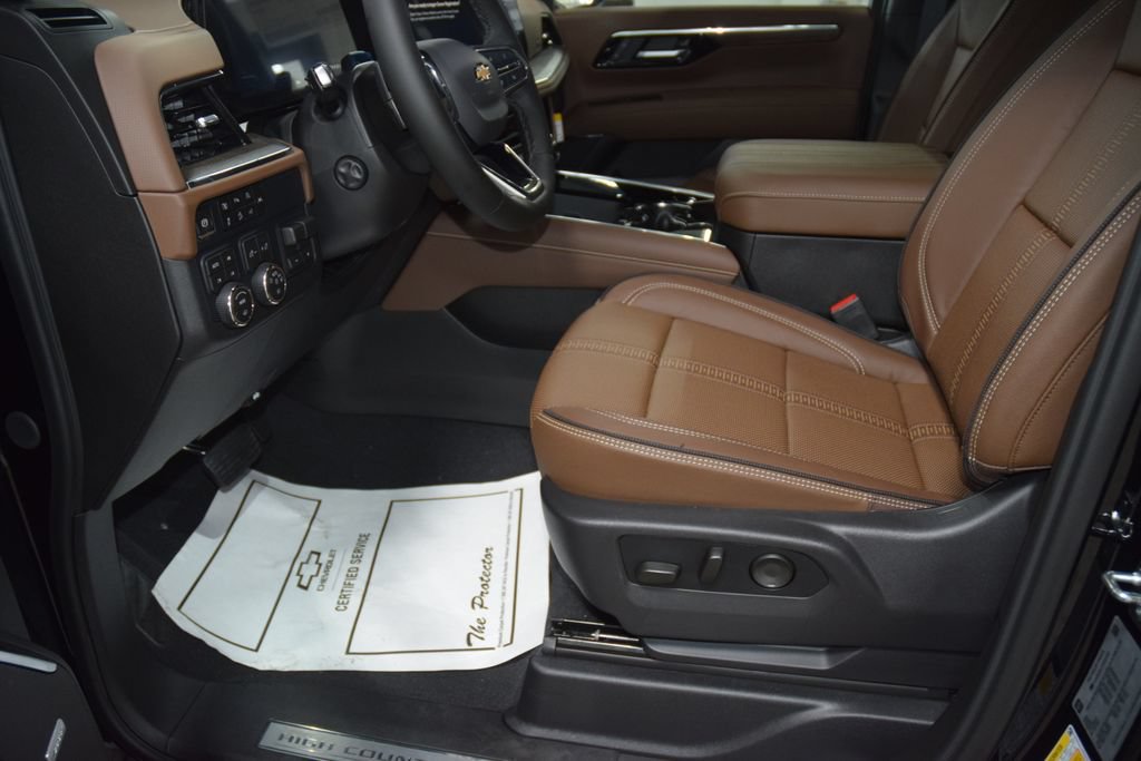 New 2026 Chevrolet Suburban High Country AWD/4WD image 40