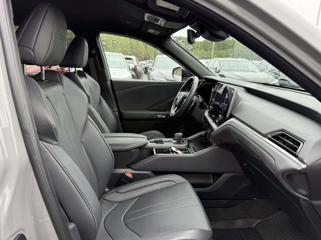 Used 2024 Lexus TX 500h AWD image 14