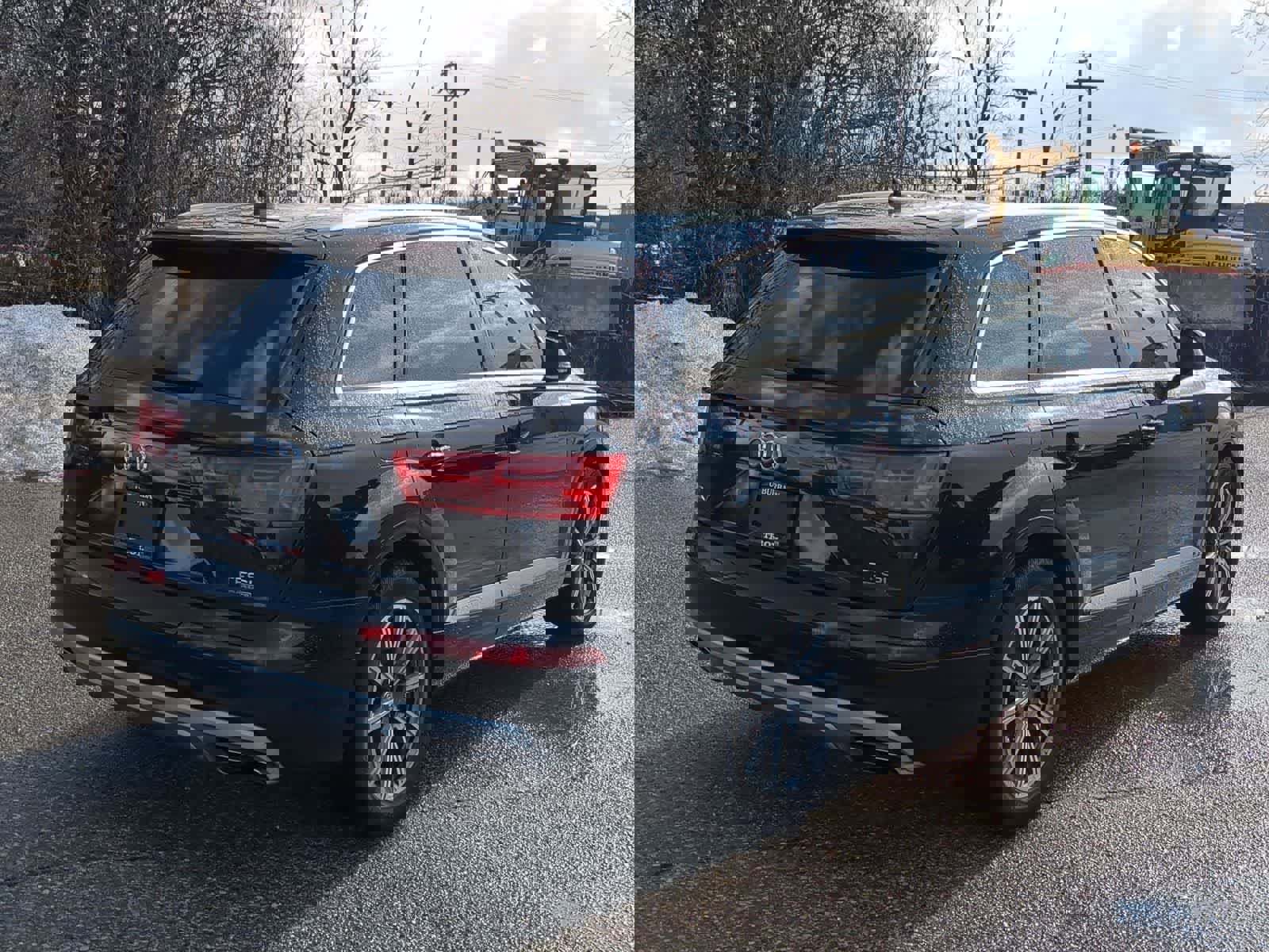 Used 2018 Audi Q7 3.0T Premium image 14