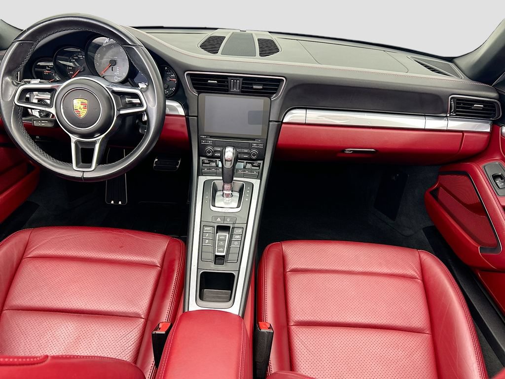 Used 2019 Porsche 911 Cabriolet image 13